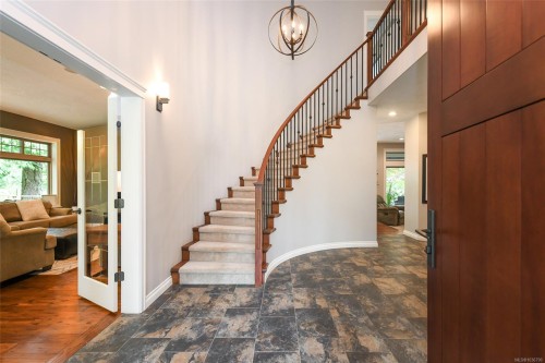 1331 Hudson Rd, Comox, BC 