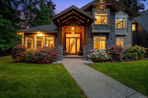 1331 Hudson Rd, Comox, BC 