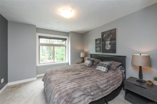1331 Hudson Rd, Comox, BC 