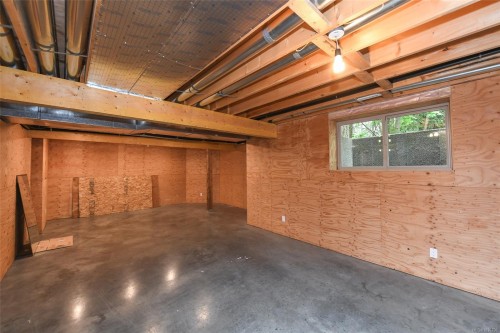 1331 Hudson Rd, Comox, BC 