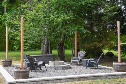 1331 Hudson Rd, Comox, BC 