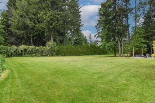 1331 Hudson Rd, Comox, BC 