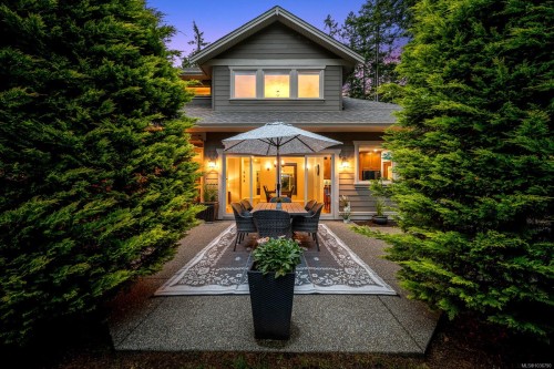 1331 Hudson Rd, Comox, BC 