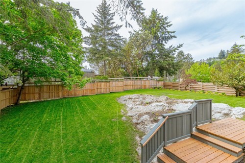 4906 Cordova Bay Rd, Saanich, BC 