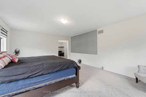 65 Cactus Crescent, Hamilton, ON - Indoor Photo Showing Bedroom