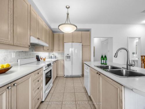 74 Styles Crescent, Ajax, ON - Indoor Photo Showing Kitchen With Double Sink