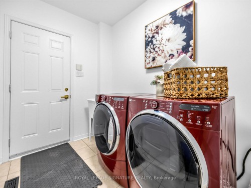 74 Styles Crescent, Ajax, ON - Indoor Photo Showing Laundry Room