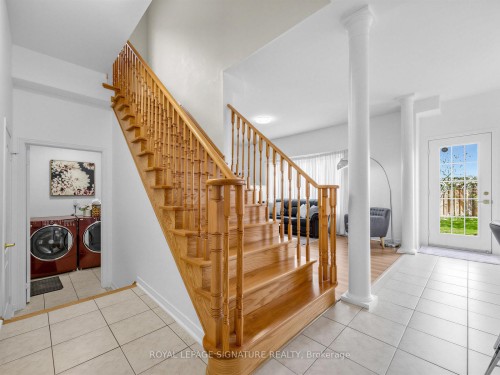 74 Styles Crescent, Ajax, ON - Indoor Photo Showing Other Room