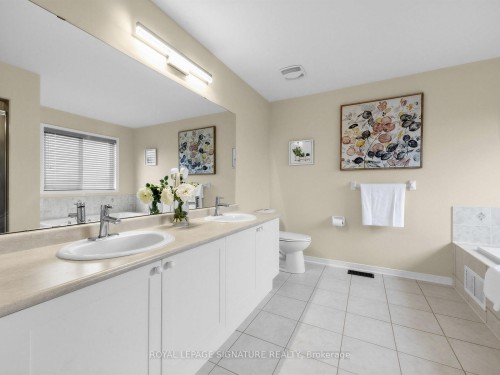 74 Styles Crescent, Ajax, ON - Indoor Photo Showing Bathroom