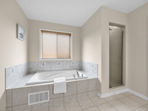 74 Styles Crescent, Ajax, ON - Indoor Photo Showing Bathroom