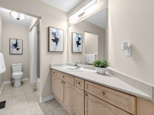 74 Styles Crescent, Ajax, ON - Indoor Photo Showing Bathroom