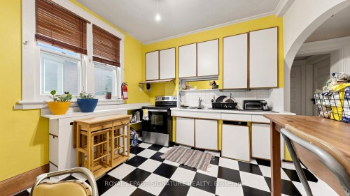 132 Marion Street, Toronto, ON - Indoor