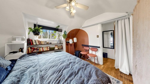 132 Marion Street, Toronto, ON - Indoor Photo Showing Bedroom