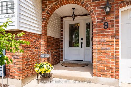 Welcoming front entrance. - 9 Amberwood Court, St. Catharines (Lakeport), ON - Outdoor With Exterior