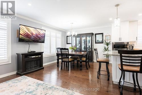 Open concept dining room. Great space for family g - 9 Amberwood Court, St. Catharines (Lakeport), ON - Indoor
