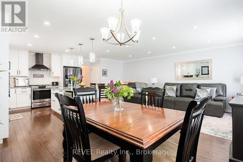9 Amberwood Court, St. Catharines (Lakeport), ON - Indoor Photo Showing Dining Room