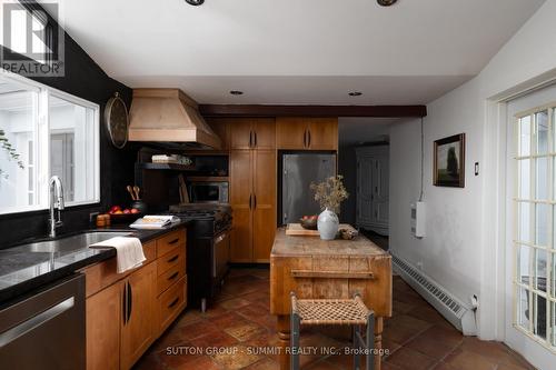 1198 Tiny Beaches Road N, Tiny, ON - Indoor Photo Showing Kitchen