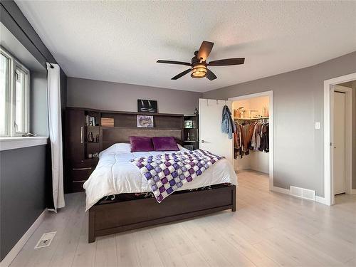 Walk-In Closet - 12 Dominion Way, Brandon, MB - Indoor Photo Showing Bedroom