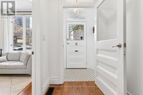 5 Mark Street, Toronto, ON - Indoor Photo Showing Other Room