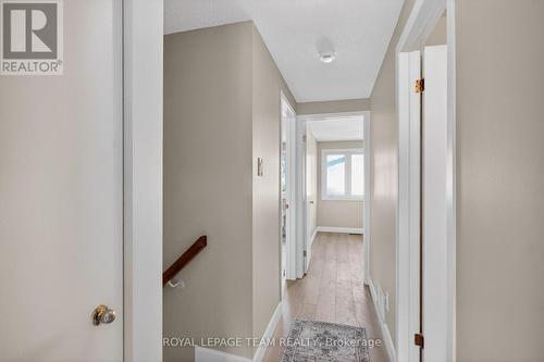 39 Saxton Private, Ottawa, ON - Indoor Photo Showing Other Room