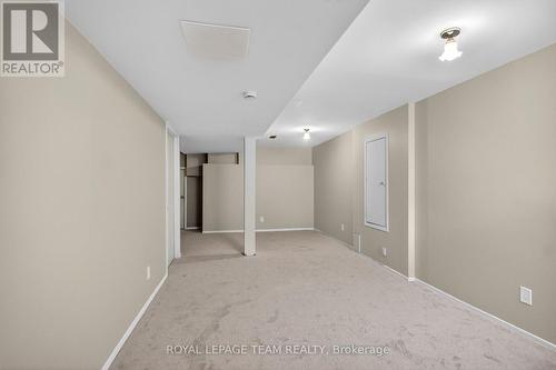 Freshly painted - 39 Saxton Private, Ottawa, ON - Indoor Photo Showing Other Room