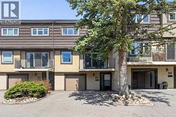 822, 3130 66 Avenue SW  Calgary, AB T3E 5K8