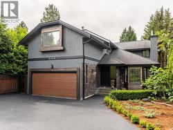 4426 MARINE DRIVE  West Vancouver, BC V7W 2N9