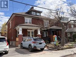 78 OSSINGTON AVENUE  Ottawa, ON K1S 3B6