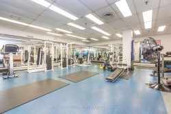 919-711 Bay Street  Toronto, ON M5G 2J8