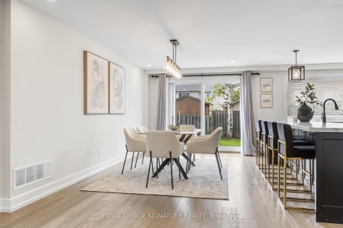 3035 Saracen Court, Mississauga, ON - Indoor Photo Showing Dining Room