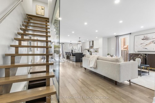 3035 Saracen Court, Mississauga, ON - Indoor