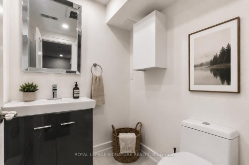 3035 Saracen Court, Mississauga, ON - Indoor Photo Showing Bathroom