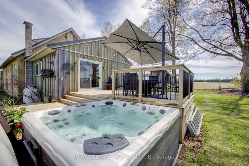 8542 Concession 12 N/A, Mapleton, ON - Outdoor With Deck Patio Veranda