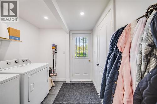 18 Campbell, Merlin, ON - Indoor Photo Showing Other Room