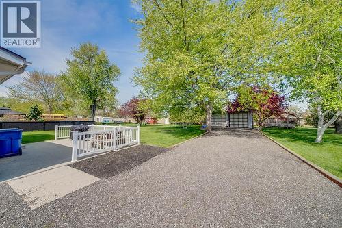 18 Campbell, Merlin, ON - Outdoor