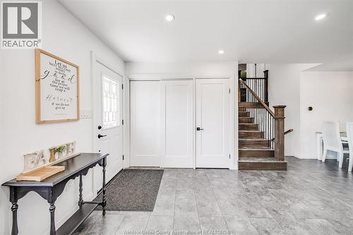 18 Campbell, Merlin, ON - Indoor Photo Showing Other Room