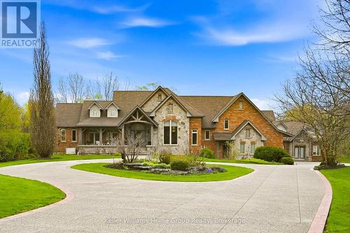 6423 Chelsea Road, Burlington, ON - Outdoor With Deck Patio Veranda With Facade