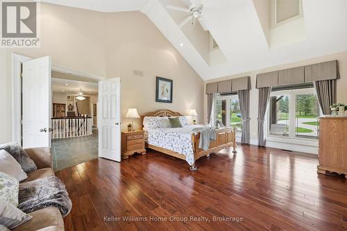 6423 Chelsea Road, Burlington, ON - Indoor Photo Showing Bedroom