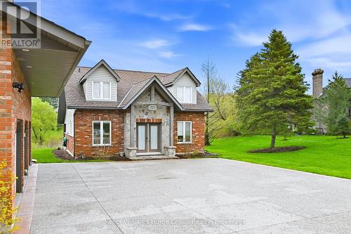 6423 Chelsea Road, Burlington, ON - Outdoor