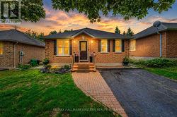 297 TOWERHILL ROAD Peterborough (Northcrest Ward 5), ON K9H 7N1