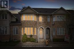 116 RIVERLANDS AVENUE Markham, ON L6B 1B6