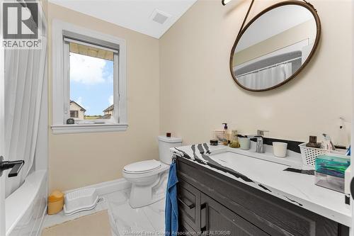 635 Marche Street, Lakeshore, ON - Indoor Photo Showing Bathroom