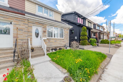 1-2000 Dufferin Street, Toronto, ON 