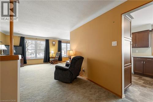 401 Mohawk Road W, Hamilton, ON - Indoor