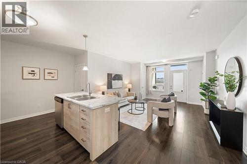 155 Thomas Slee Drive Unit# 2G, Kitchener, ON - Indoor