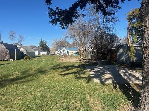 17 Main Street, Austin, MB 