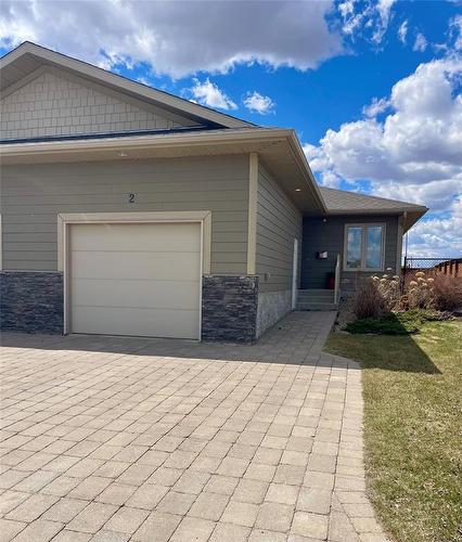 Double Driveway - 2 Birchwood Drive, Brandon, MB - Outdoor