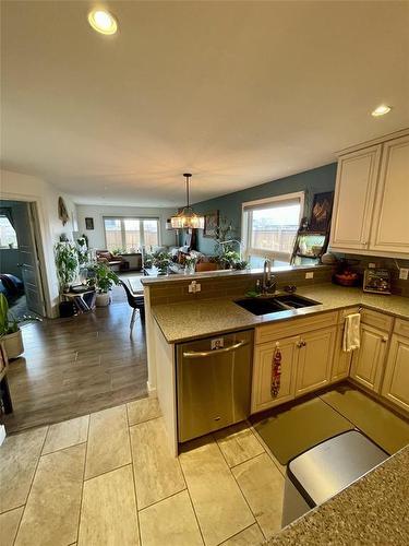2 Birchwood Drive, Brandon, MB - Indoor Photo Showing Kitchen With Double Sink
