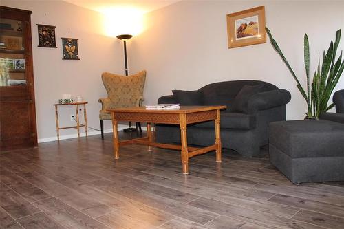 431 Shorepointe Village, Gimli, MB - Indoor