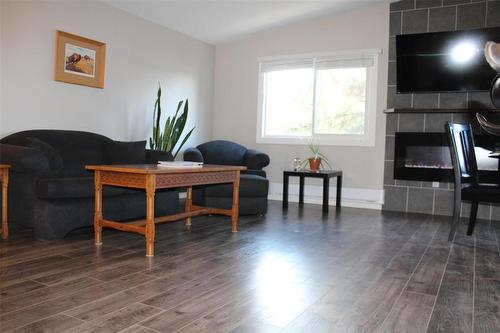 431 Shorepointe Village, Gimli, MB - Indoor